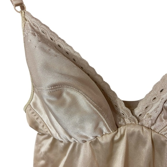 Vintage St.Michael Champagne V-neck Slip - Picture 5 of 12